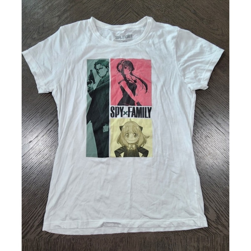 Spy x Family Anime Graphic Tee White Loid Yor Anya Forger T-Shirt Medium